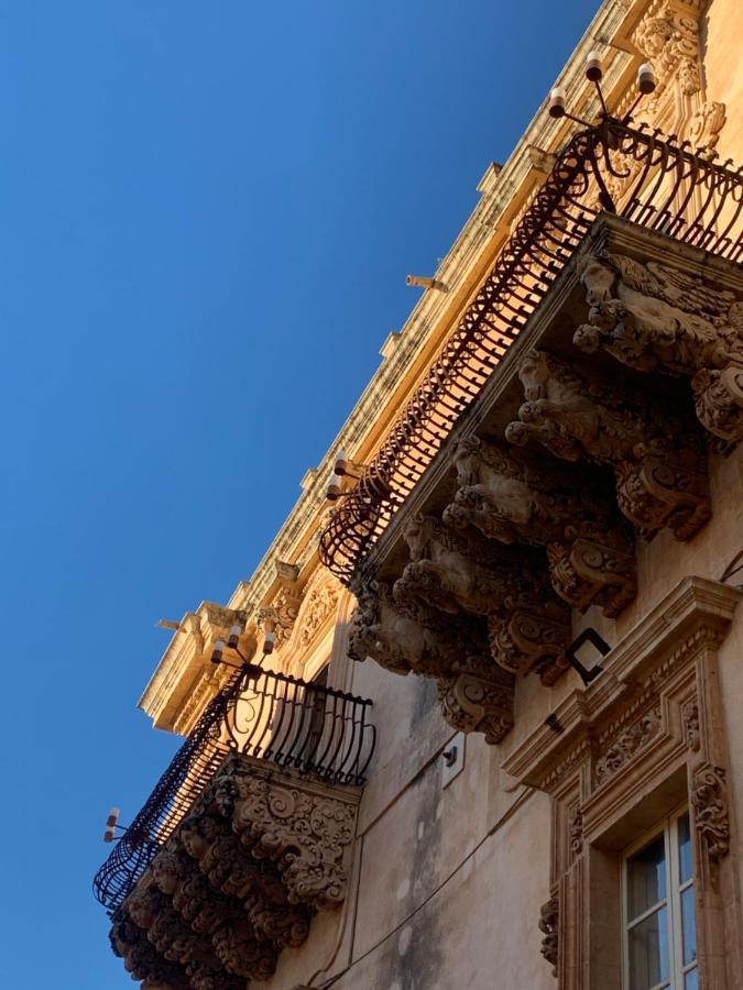 Esperia Luxury Suite & Apartment Noto Exterior foto